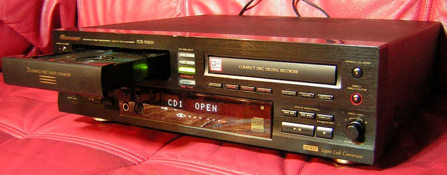 Pioneer PDRW839 HighEndCDRecorder mit ProfiModul